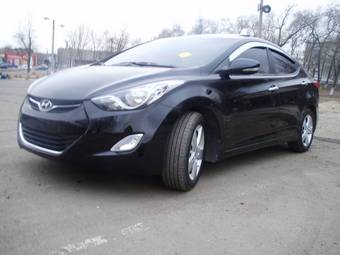 2011 Hyundai Avante Photos
