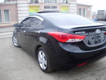 2011 Hyundai Avante Photos