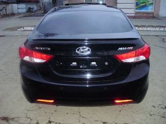 2011 Hyundai Avante Images