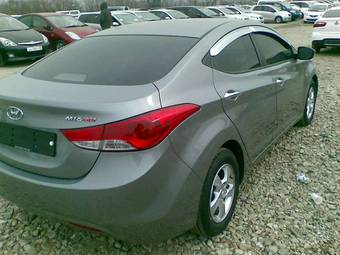2011 Hyundai Avante Photos