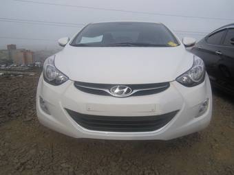 2011 Hyundai Avante Pictures