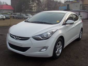 2011 Hyundai Avante Photos