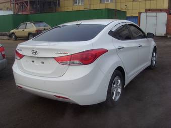 2011 Hyundai Avante Wallpapers