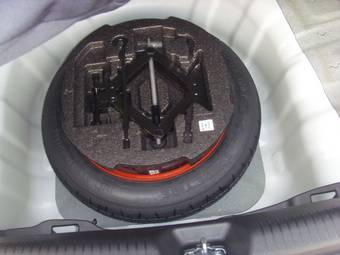 2011 Hyundai Avante Pictures
