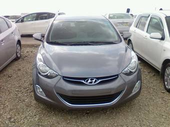 2011 Hyundai Avante Images