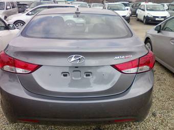 2011 Hyundai Avante Pictures