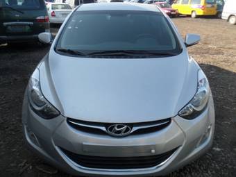 2011 Hyundai Avante Pictures