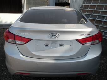 2011 Hyundai Avante Photos