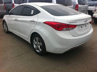 2011 Hyundai Avante Photos