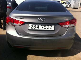 2011 Hyundai Avante Photos