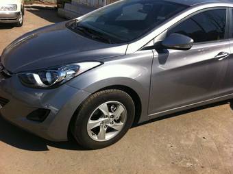 2011 Hyundai Avante Images