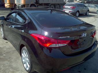 2011 Hyundai Avante Photos