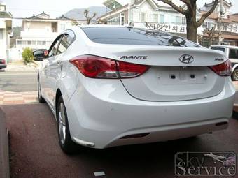 2011 Hyundai Avante Pictures