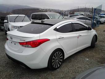 2011 Hyundai Avante Images