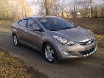 2011 Hyundai Avante Pictures