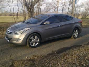 2011 Hyundai Avante Photos
