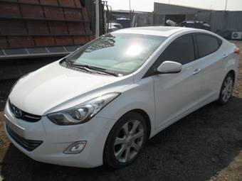 2011 Hyundai Avante Pictures