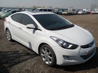 2011 Hyundai Avante Photos