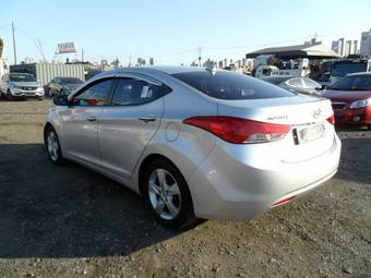 2011 Hyundai Avante Pictures