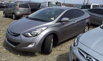 2011 Hyundai Avante Photos