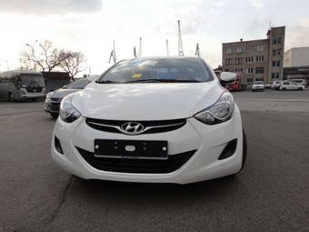 2011 Hyundai Avante Photos