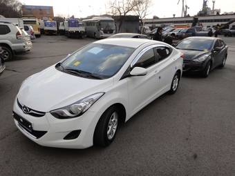 2011 Hyundai Avante Photos
