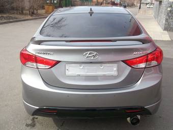 2011 Hyundai Avante Pictures