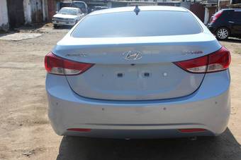2011 Hyundai Avante Pictures