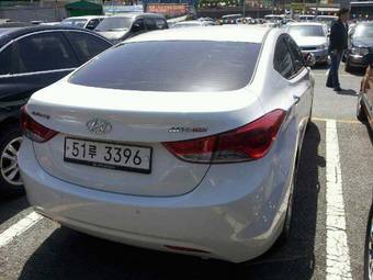 2011 Hyundai Avante Photos