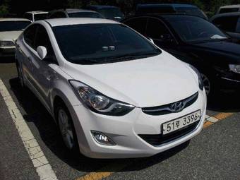 2011 Hyundai Avante Photos
