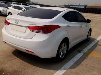 2011 Hyundai Avante Images