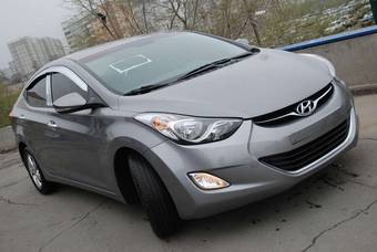 2011 Hyundai Avante Photos