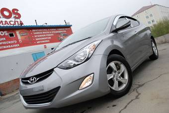 2011 Hyundai Avante Pictures