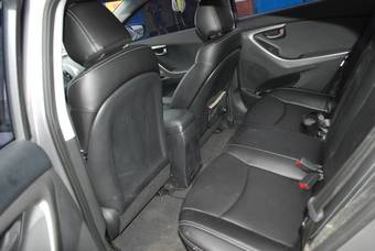 2011 Hyundai Avante Wallpapers