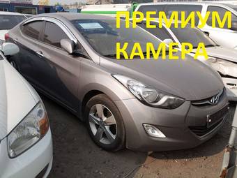 2011 Hyundai Avante Photos