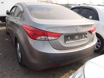 2011 Hyundai Avante Pictures
