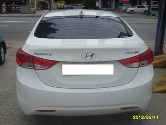 2011 Hyundai Avante Pictures