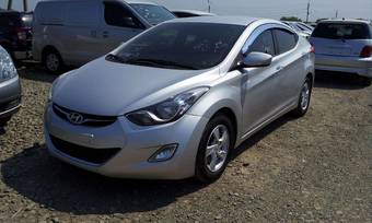 2011 Hyundai Avante Pictures