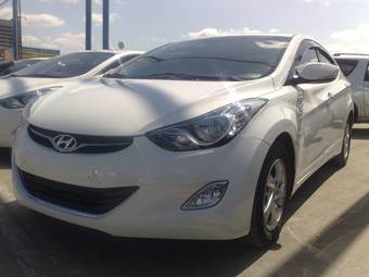 2011 Hyundai Avante Photos