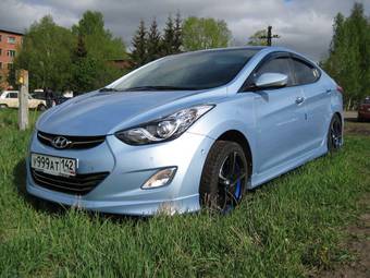 2011 Hyundai Avante Photos