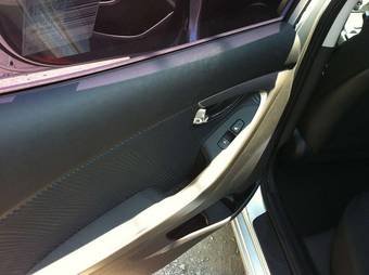 2011 Hyundai Avante Images