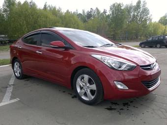 2011 Hyundai Avante Photos