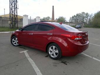 2011 Hyundai Avante Photos
