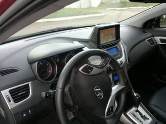 2011 Hyundai Avante Wallpapers
