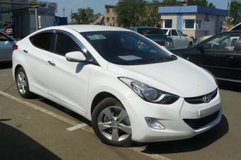2011 Hyundai Avante Photos