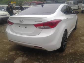 2011 Hyundai Avante Wallpapers