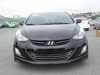 2011 Hyundai Avante Photos