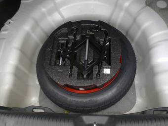 2011 Hyundai Avante Pictures