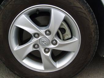 2011 Hyundai Avante Images