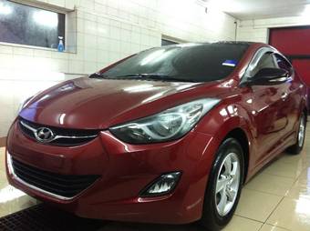 2011 Hyundai Avante Photos